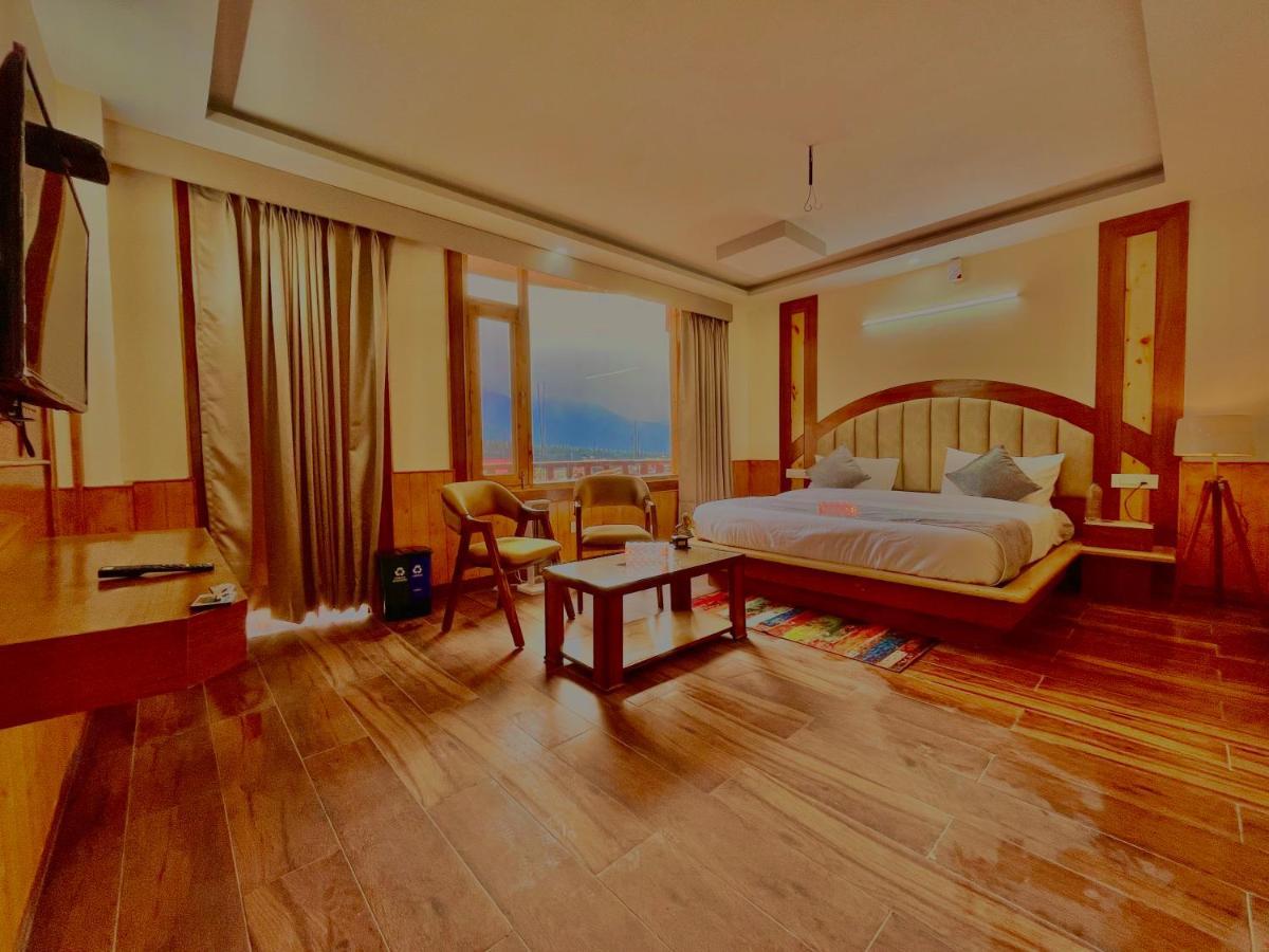Le Green Resort, Mall Road Manali Exteriör bild
