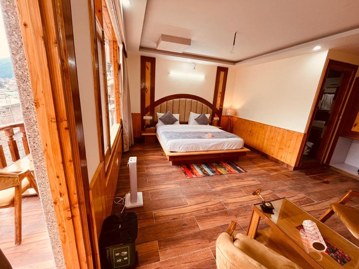 Le Green Resort, Mall Road Manali Exteriör bild