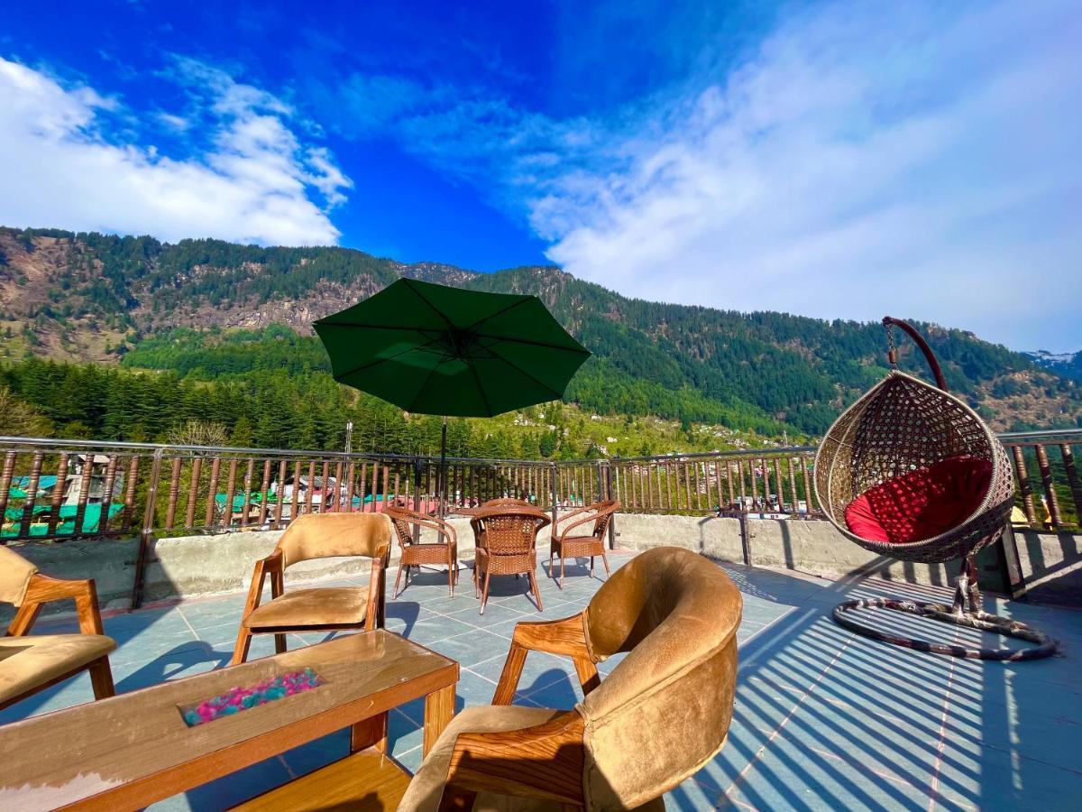 Le Green Resort, Mall Road Manali Exteriör bild